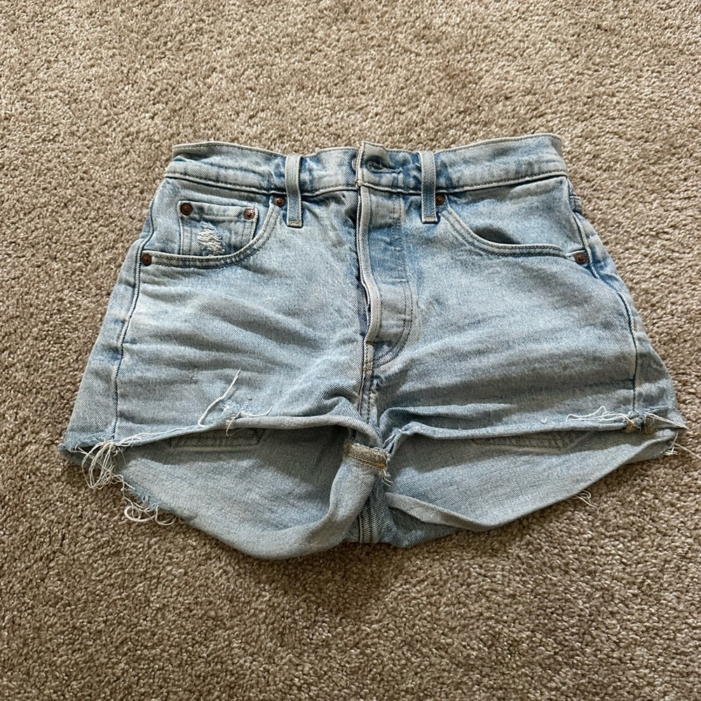 Levi’s Women's Light Blue Denim Shorts